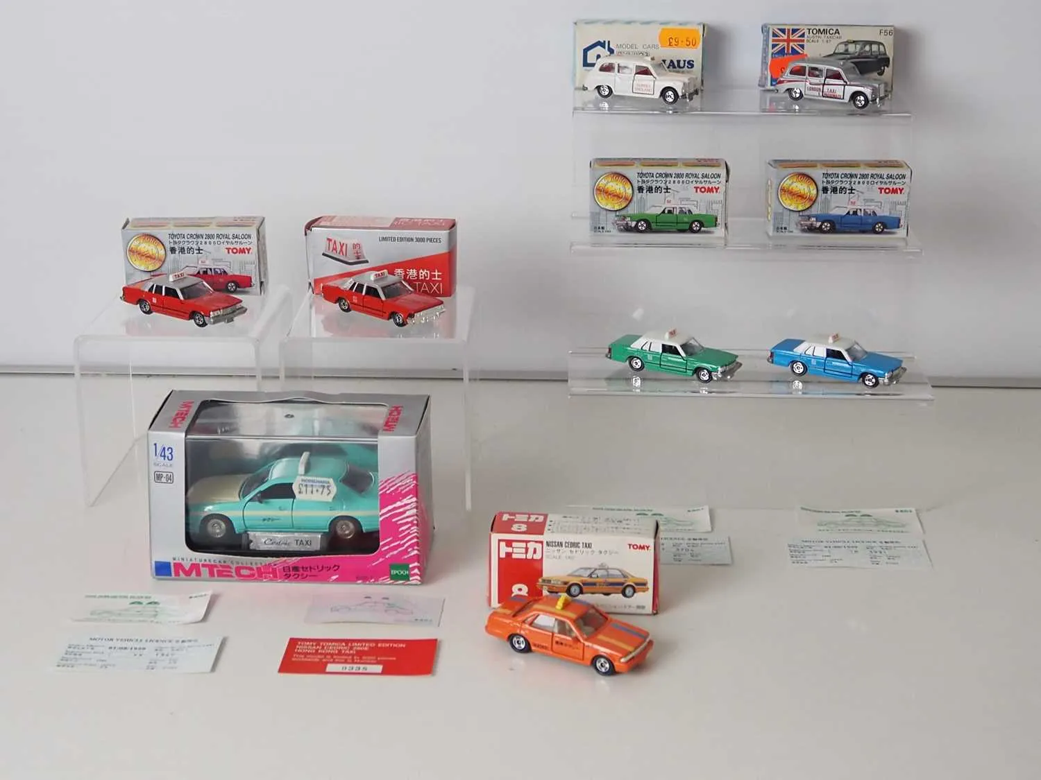 /img/49124-japanese-diecast-models-display.webp