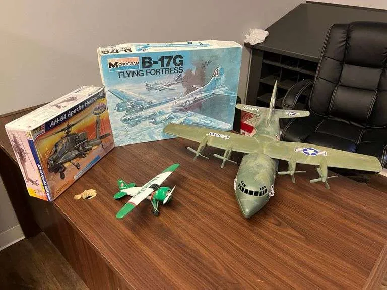 49174 diecast aircraft cleaning