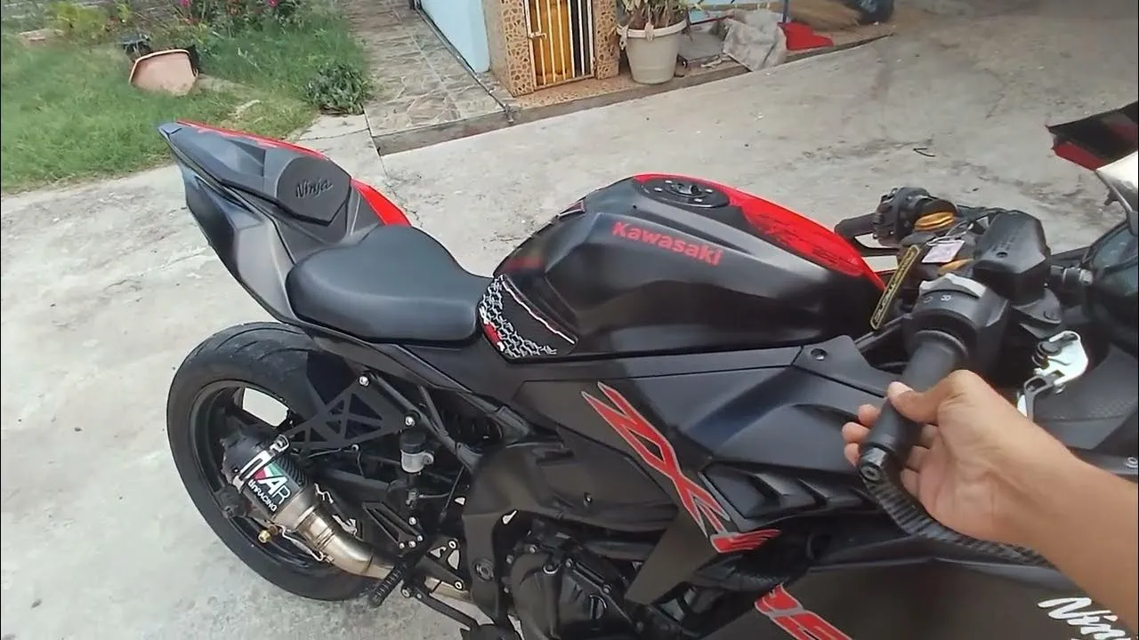 49231 zx25r diecast manufacturing