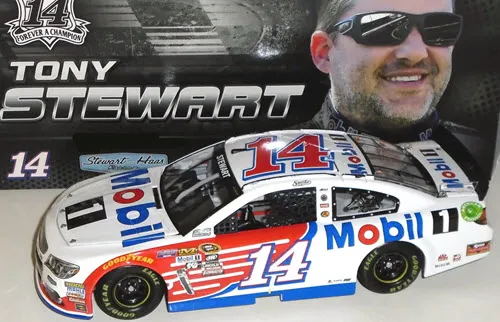49252 tony stewart car detail