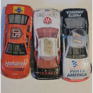 /img/49276-racing-champions-diecast-car-collection.webp