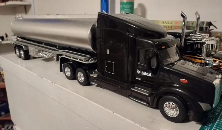 49288 diecast truck packaging