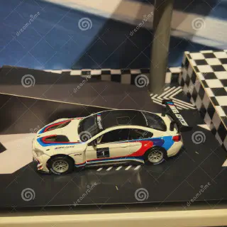 /img/49321-bmw-diecast-collection.webp