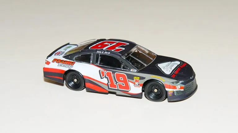 49327 nascar diecast car car2