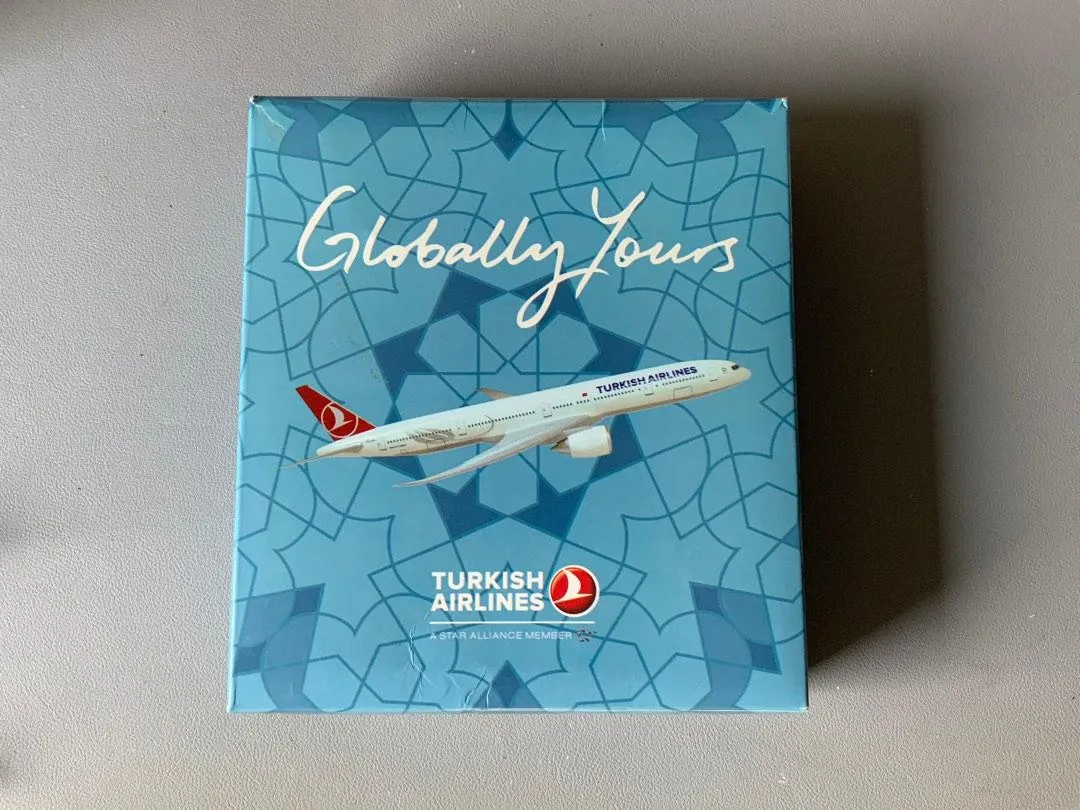 49333 diecast airplane auctions