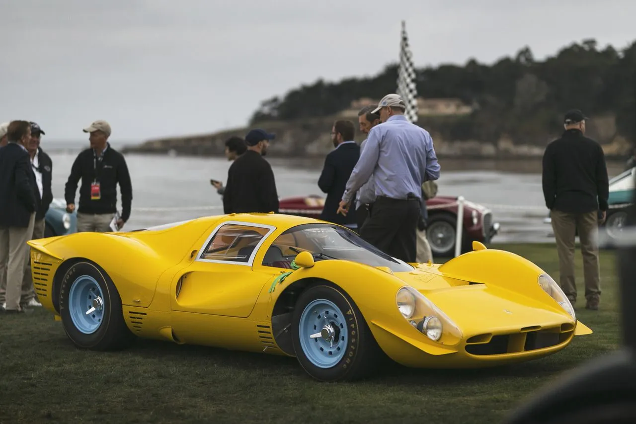 49346 ferrari 412p diecast model 1