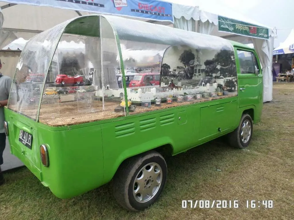 49348 diecast vw bus scale