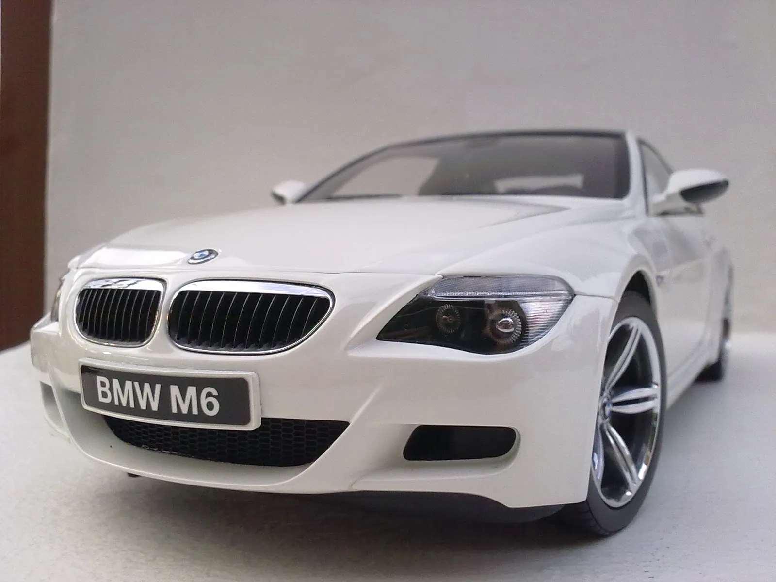 49364 bmw i8 diecast