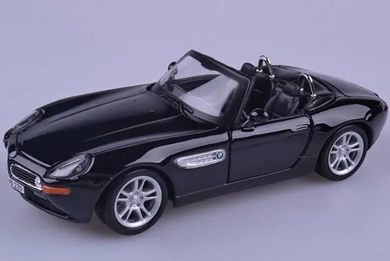 /img/49387-bmw-z8-diecast-caring.webp