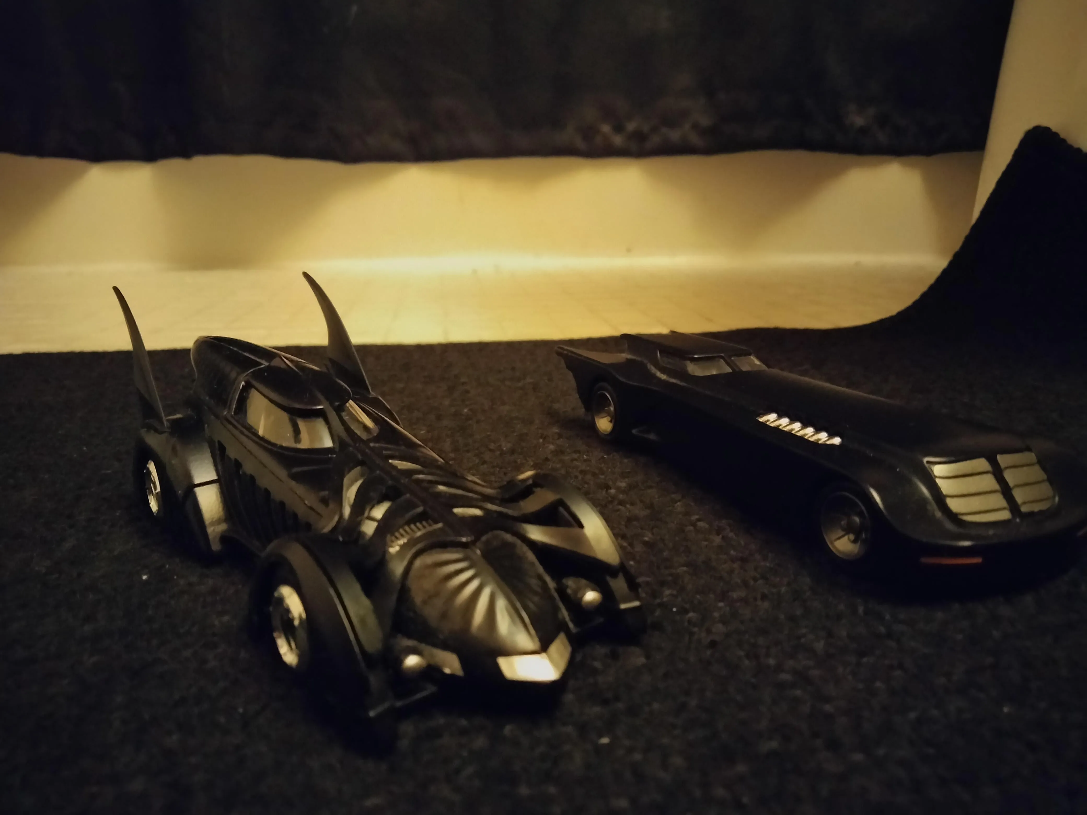 49397 batmobile diecast collectible