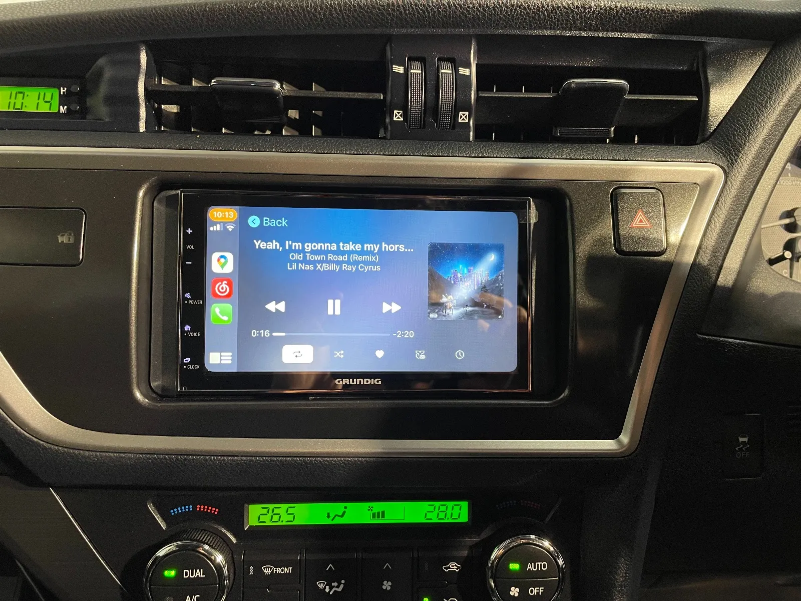 49400 collectible diecast auris