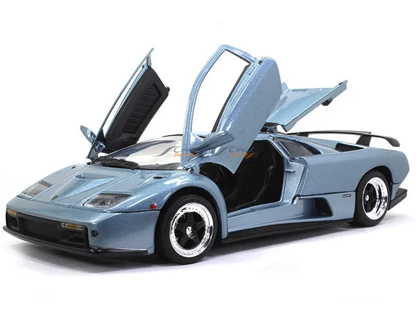 /img/49402-lamborghini-diablo-diecast-model-display.webp