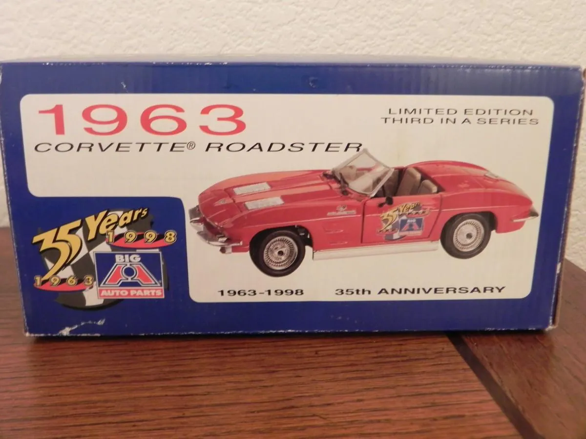 49408 2003 corvette diecast body details