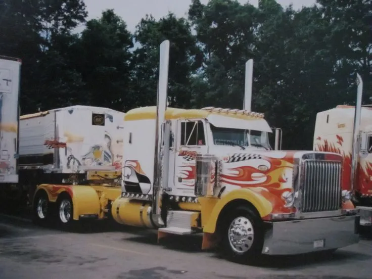 /img/49418-peterbilt-379-diecast-truck-image7.webp