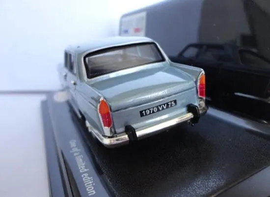 /img/49433-peugeot-404-diecast-marketplace.webp